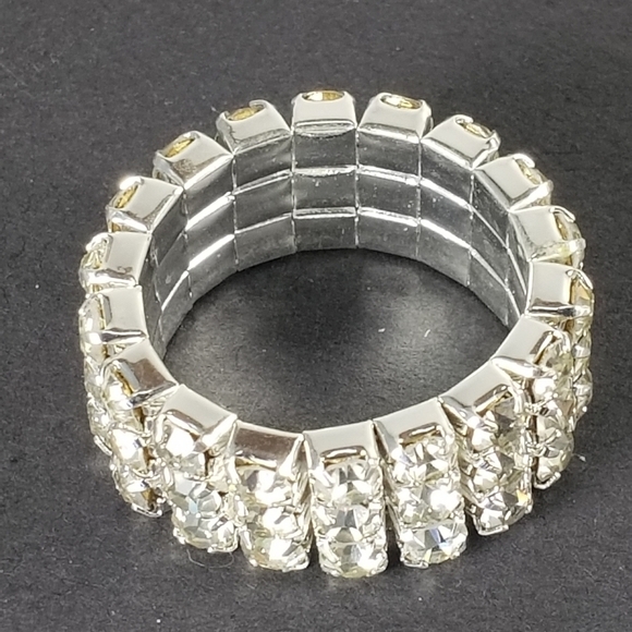 Silver Stretch Ring with Clear Rhinestones – Glamorous Wide Band Bling Jewelry - Picture 7 of 9